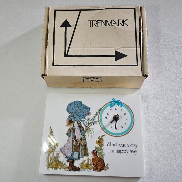 Vintage Holly Hobbie Wall Clock by Trenmark, Inc. With Original Box - Picture 4 of 14
